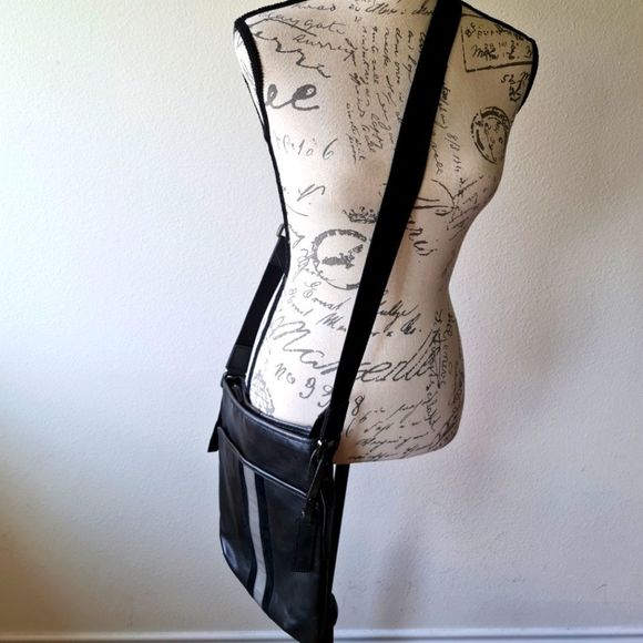 Burberry Other - Burberry Vintage Black Label Leather Messenger Bag Gray